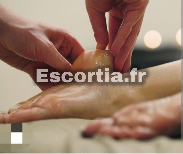 MASSAGE NATURISTE photo 2
