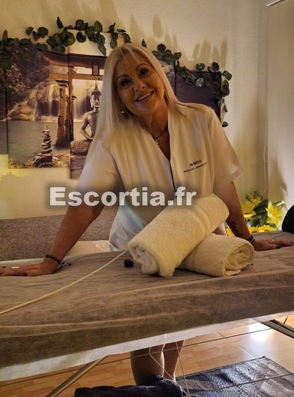 NURU MASSAGE escort Aix-en-provence