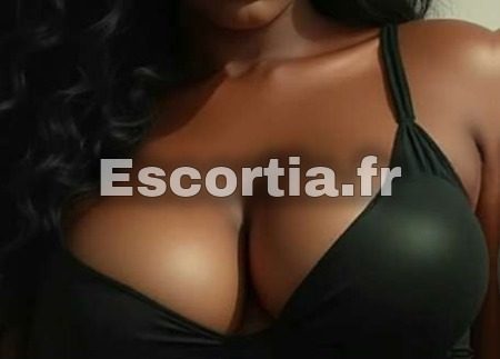 princesse 76 escort Elbeuf