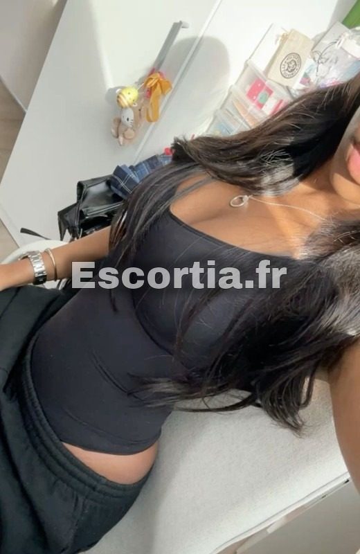 New Chanel deplarecois escort Marseille