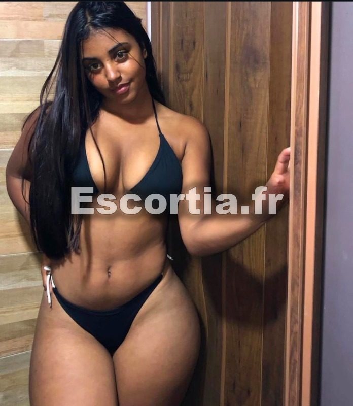 Karyindian escort Mitry-mory