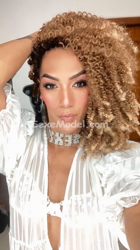 Trans XXL escort Valenciennes