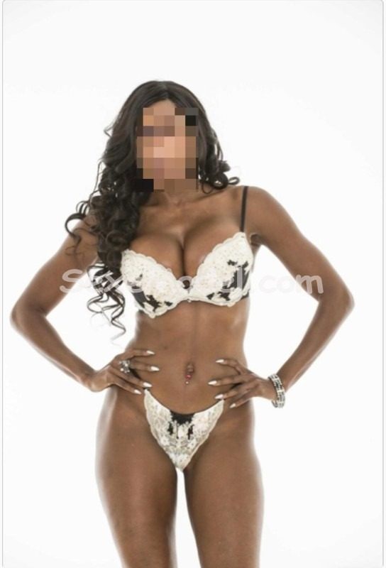 SHARON DOMI escort Arras