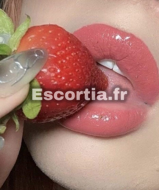Trans jadore semen escort Dinan