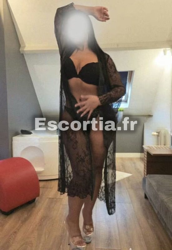 Perla colombiana escort Nîmes