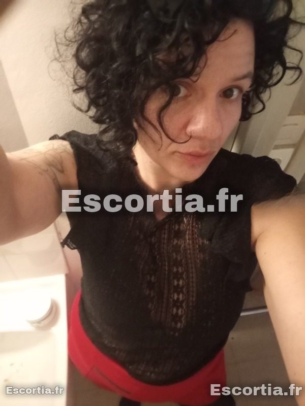 moira.passionnee escort Cenon