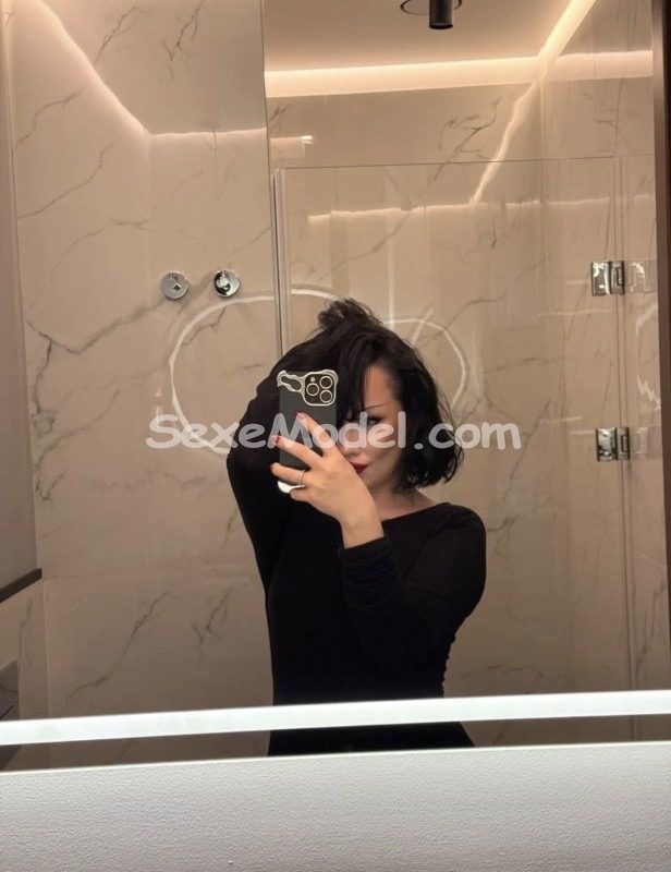 Grise2 escort Laval