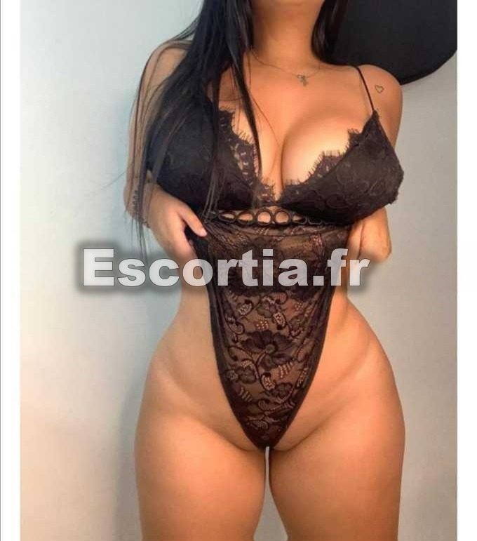SOFIA escort Albertville