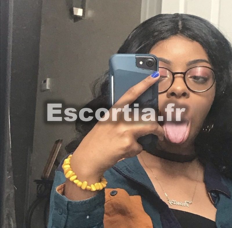 adriha escort Metz