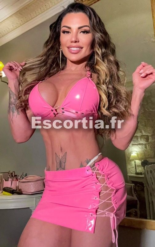MEGGY escort Paris