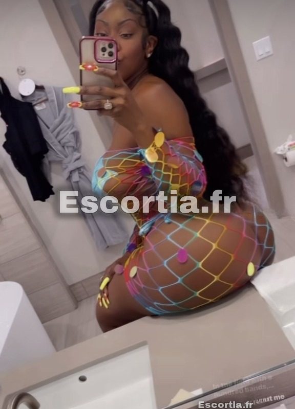 Sexy chaudez domination photo 3