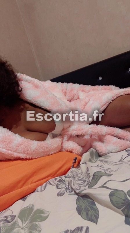 Anitababe escort Grigny