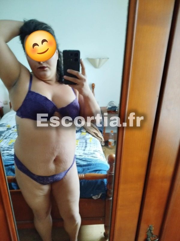 Sandy2017 escort Agen