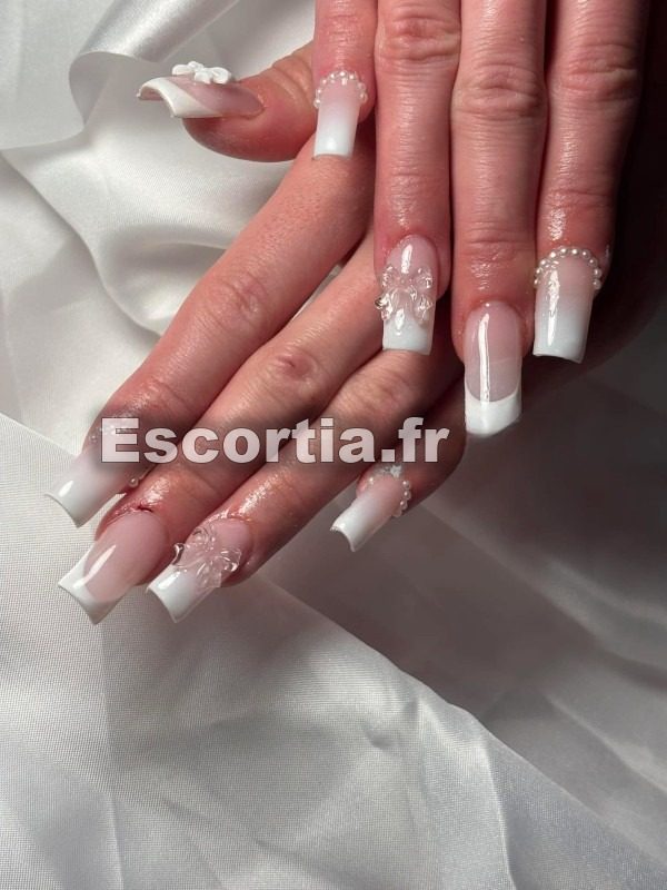Lana Sodo Nature escort Nîmes