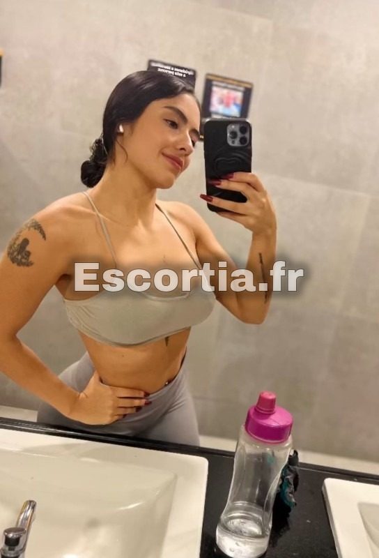 Cami photo 3