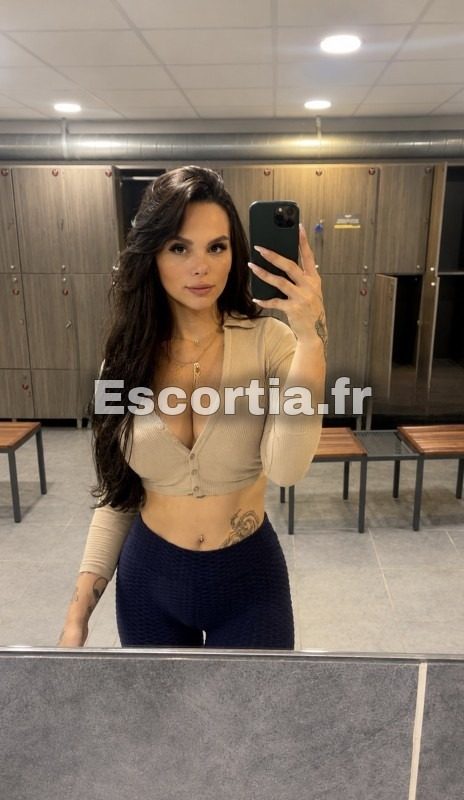 Julya bee photo 4