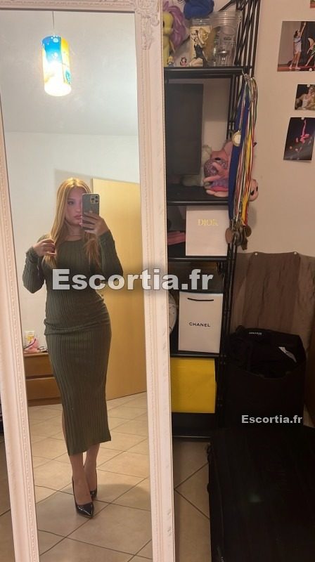 Lola M photo 5