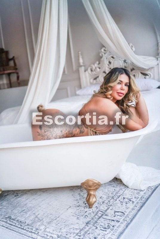 Bruna Bresil photo 4