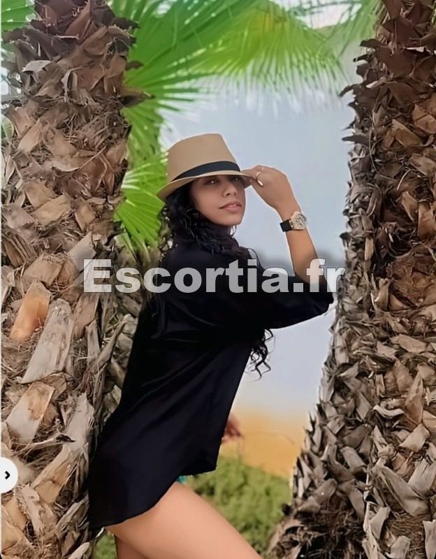 Laura photo 3