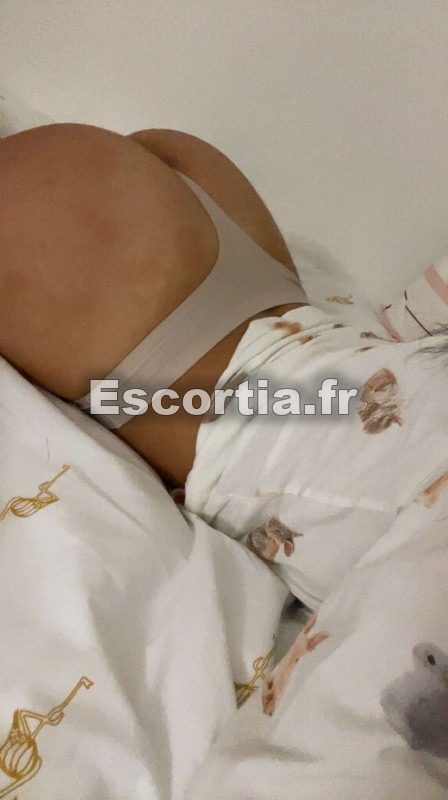 Yasmine recois escort Asnieres-sur-Seine