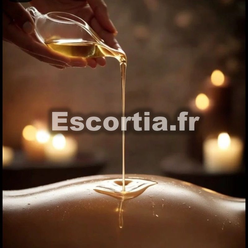 Lunna madure Divorce photo 2