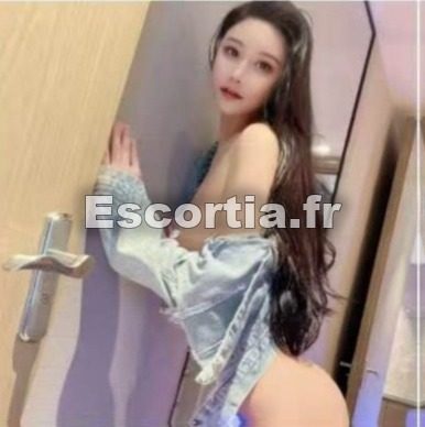 Yueyue123 escort Levallois-perret