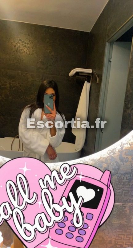 Mya Depla photo 3