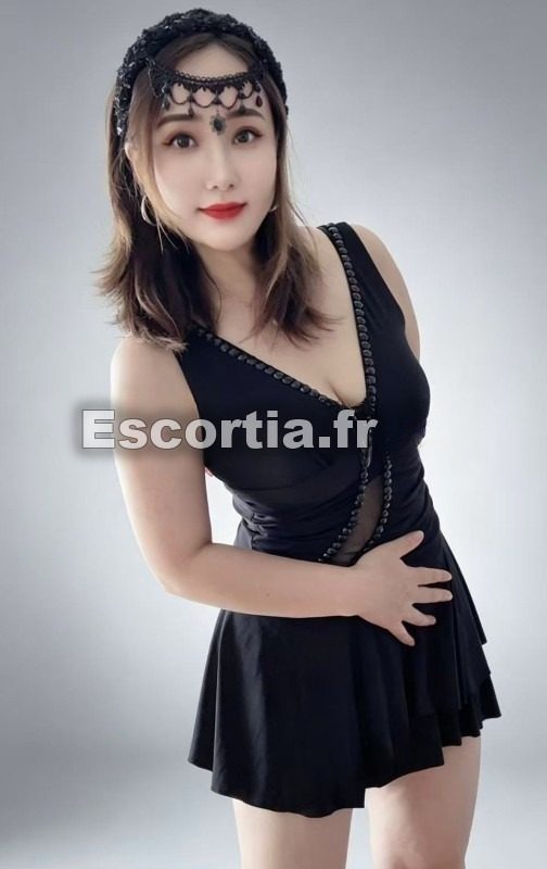 Linda escort Montévrain