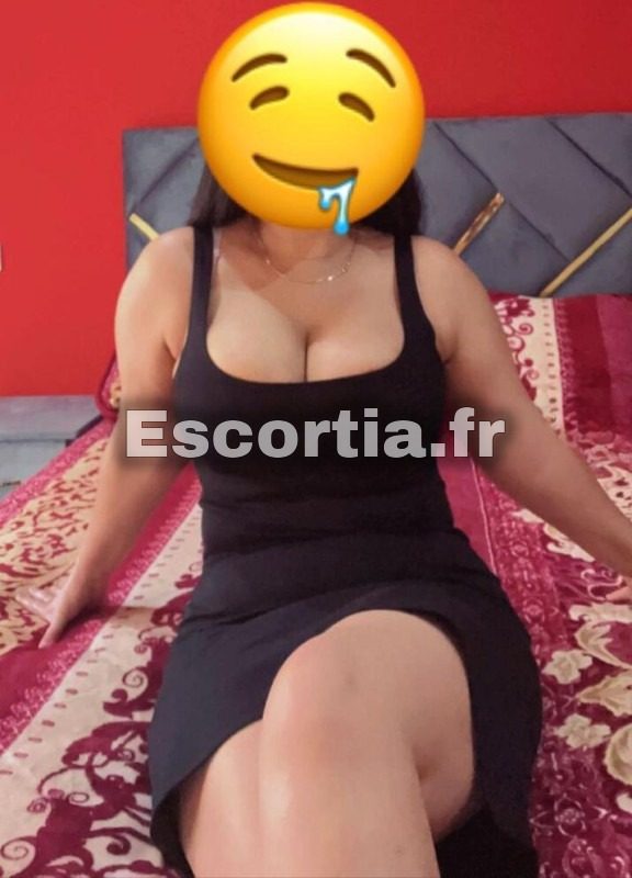 Coquine et sexy escort Villeneuve-la-garenne