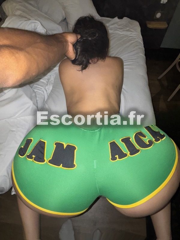 Tunisienne Anissa escort Mulhouse