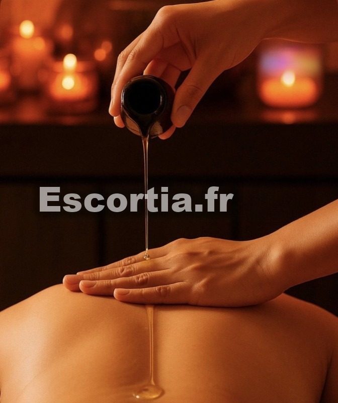 LISE MASSAGE TANTRIQUE photo 5