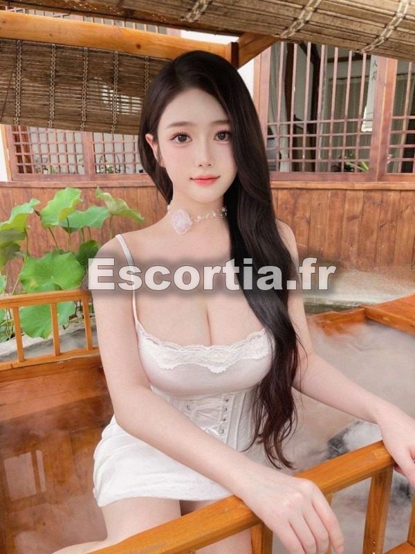 yan zi escort Le Puy-en Velay