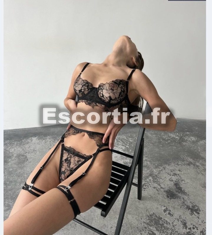 BellindaGF escort Élancourt
