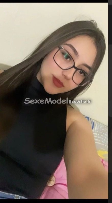 Eleni escort Orléans