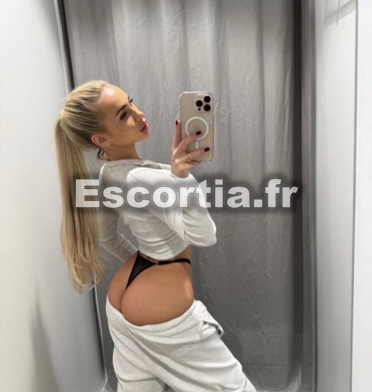 Lena Coquine. escort Pontarlier