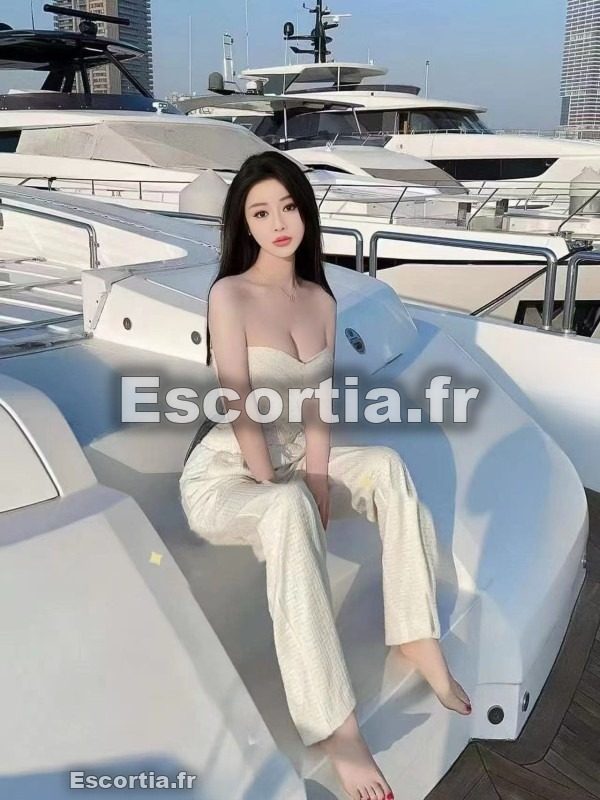 QQ escort Villepinte
