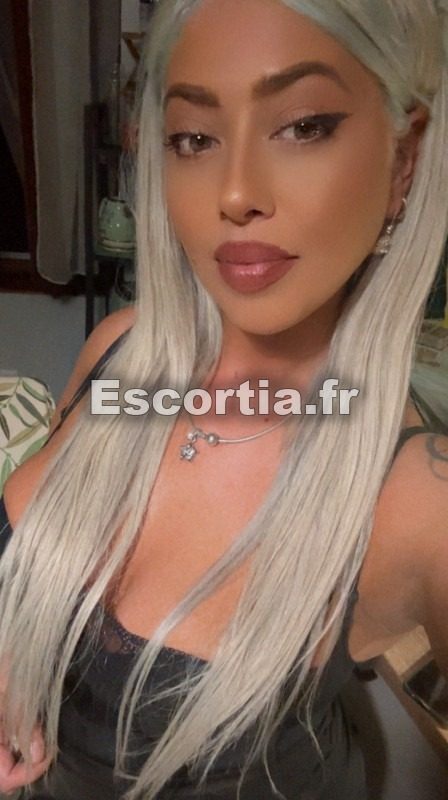 Allexa.latin escort Metz