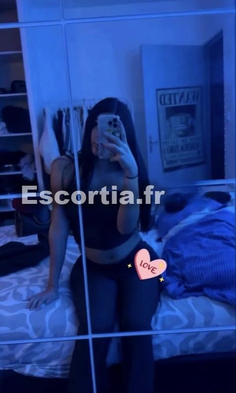 Naila.75 escort Creil