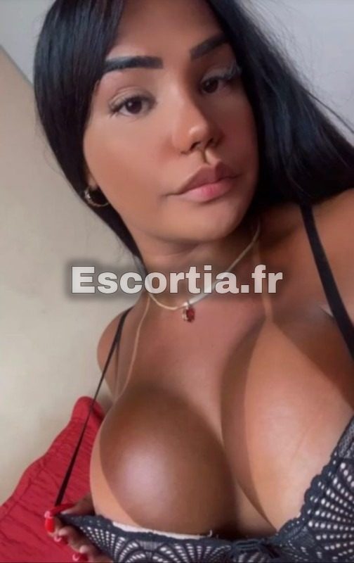 Nicollebresilliene photo 2