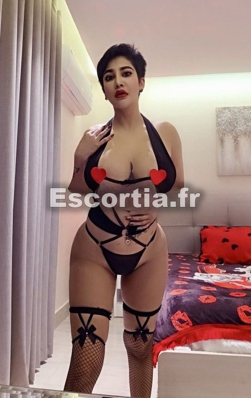Sara photo 4