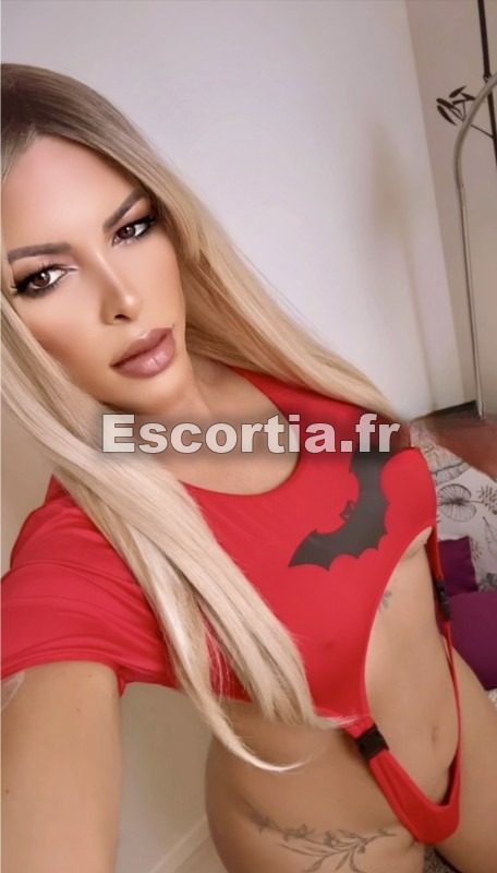 Anne coquine escort Avignon