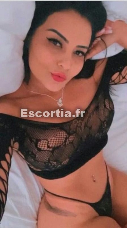 DANIELA PHOTO REAL photo 2