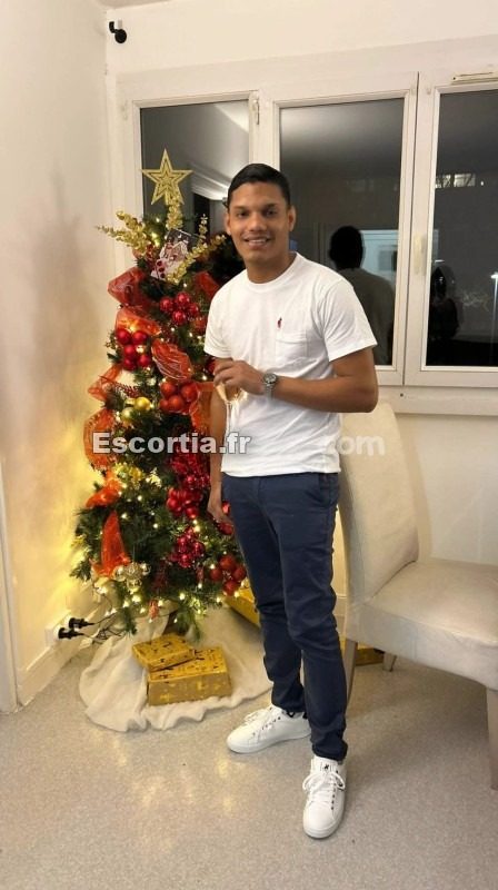 Javier escort Rennes