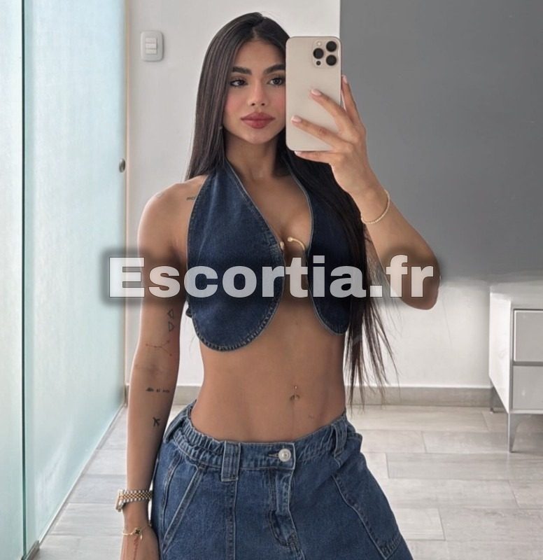 Pamela GFE photo 3