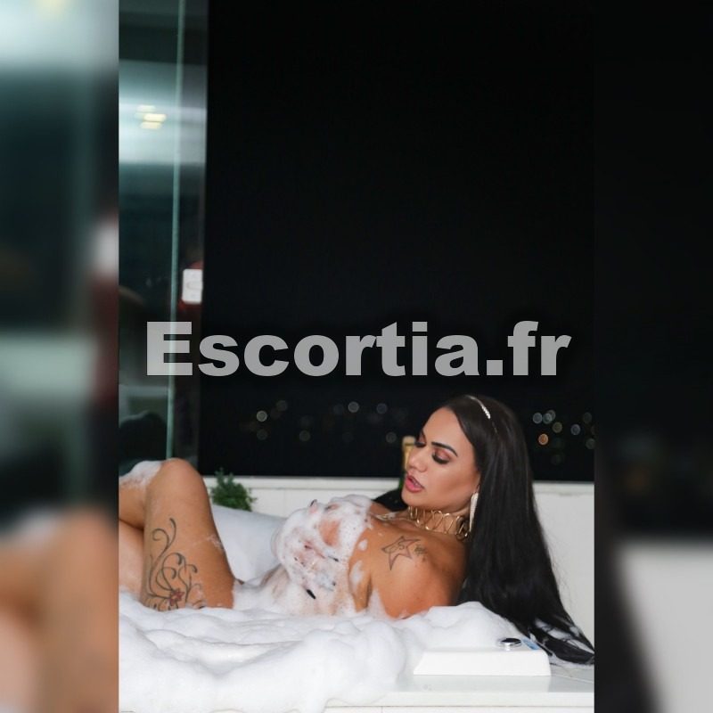 JHULLY MENEZES 20 CM photo 3