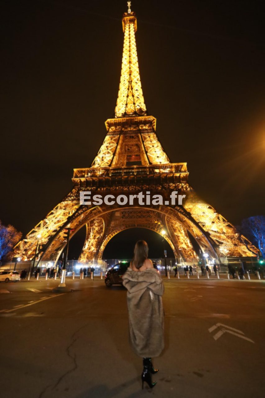 23CM JADE GROSSESEXE escort Dijon