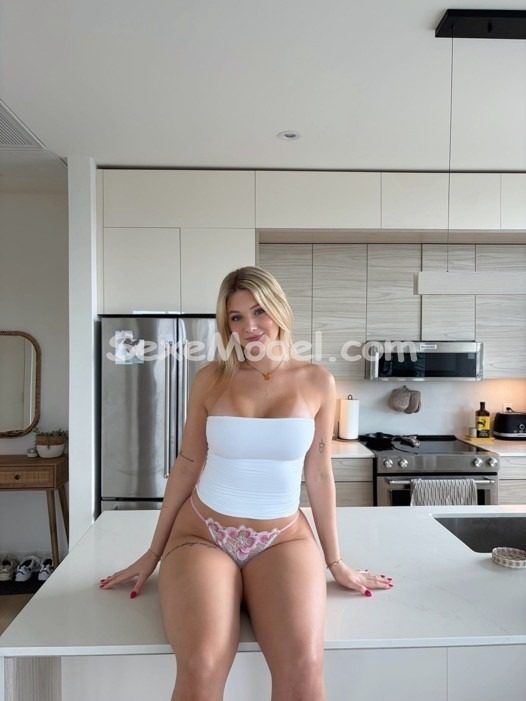 Tassy escort Pézenas