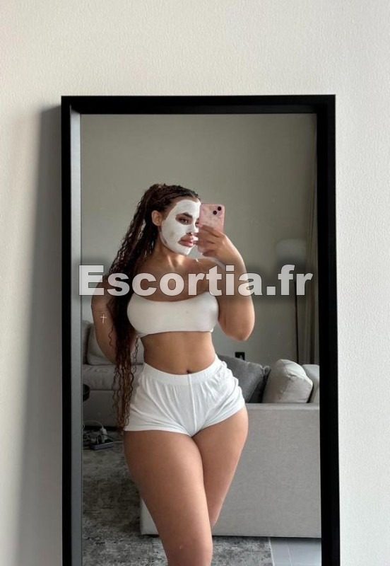 Zoe Gracia photo 2