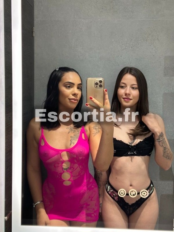 deux filles BR escort Orléans