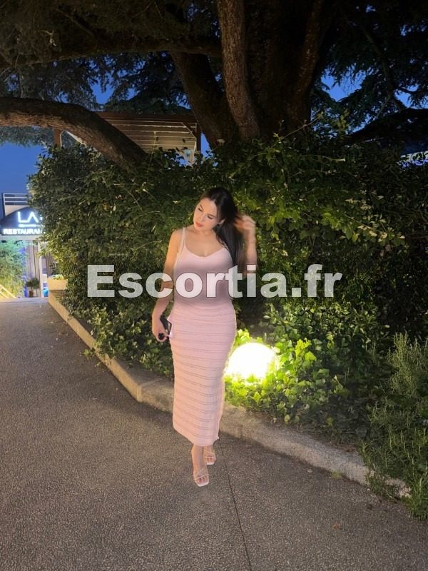 Alaia GFE photo 4